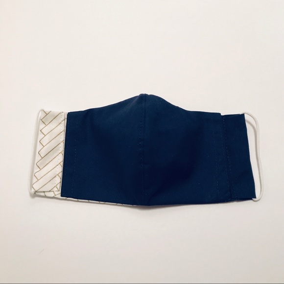 ☘️Notre Dame Men’s Women’s Child Reversible Mask - Picture 7 of 13